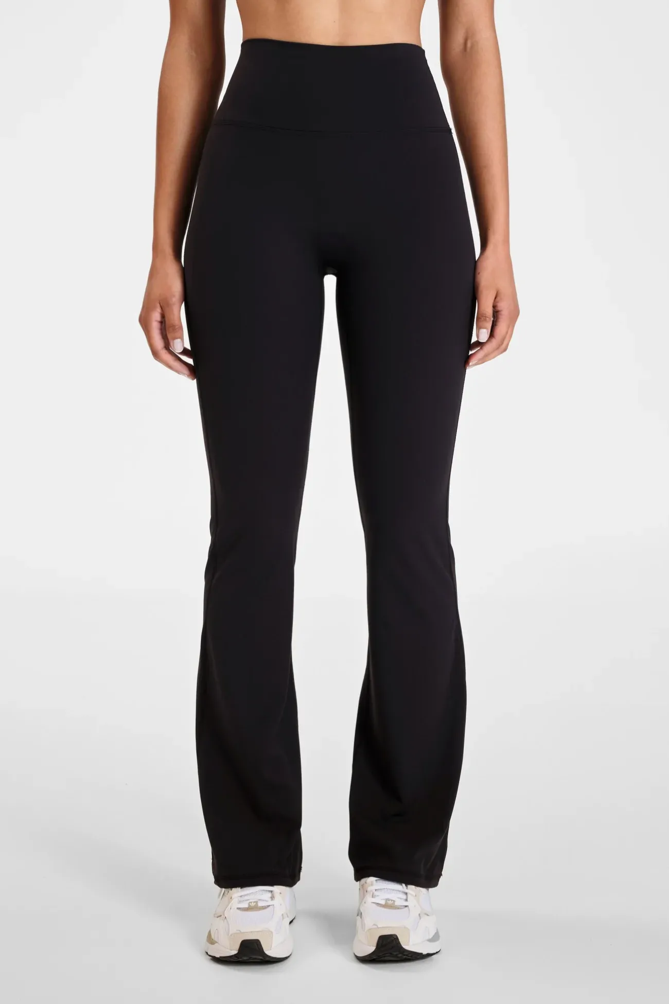 EcoSculpt Flared Legging<ALL FENIX Outlet