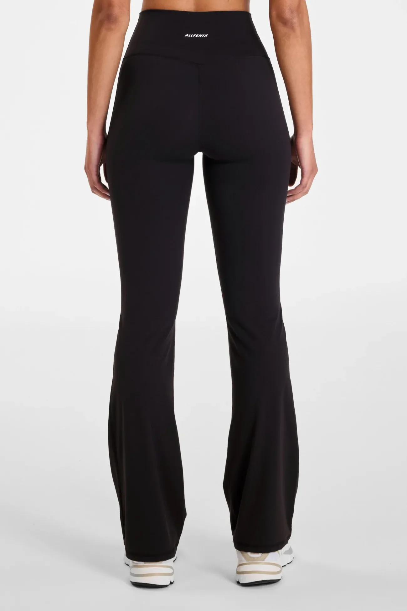 EcoSculpt Flared Legging<ALL FENIX Outlet